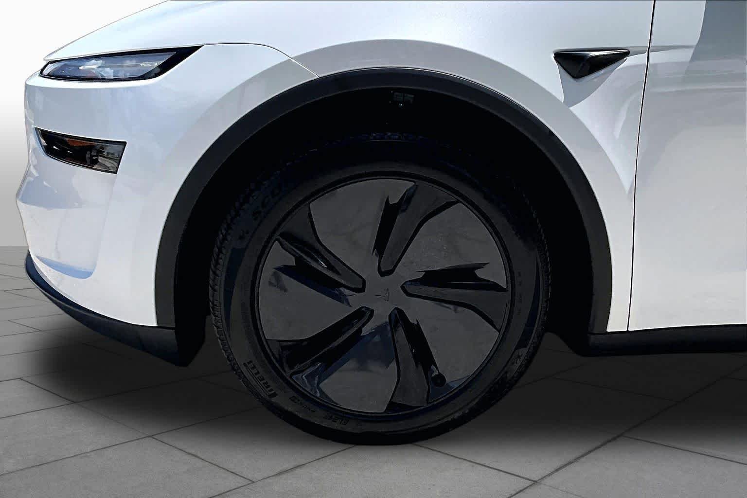 Used 2026  Tesla  image 9
