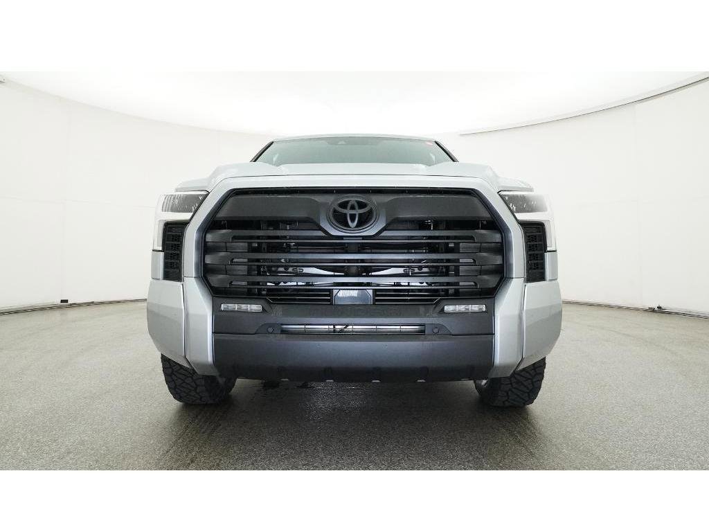 New 2026 Celestial Silver Metallic Toyota SR5 image 31