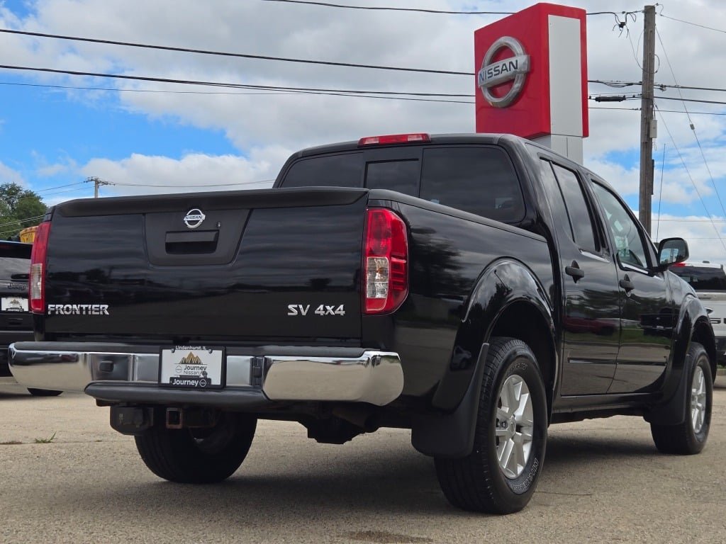 Used 2015 Black Nissan SV image 13