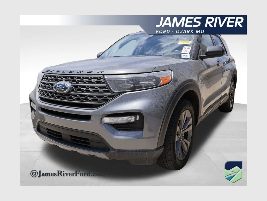 2023 Ford Explorer XLT 4WD's photo