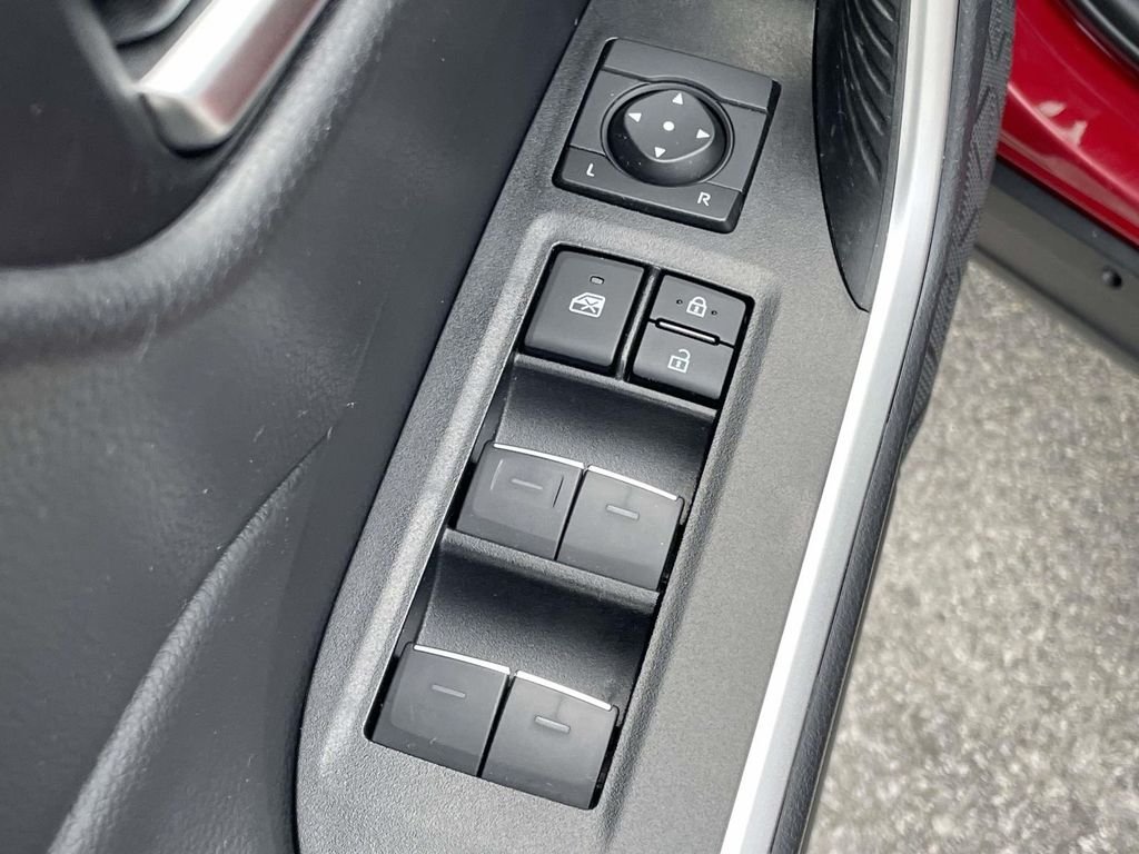2025 Toyota RAV4 XLE Premium - Photo 6