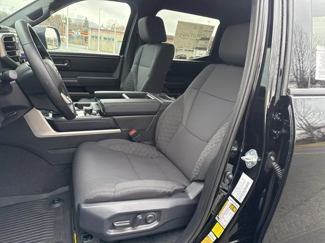 2026 Toyota Tundra SR5 - Photo 10