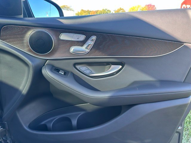 Used 2020 Gray Mercedes-Benz GLC 300 image 26