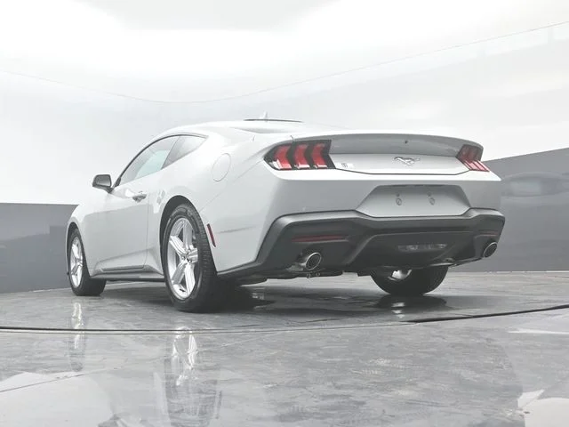 New 2026 Avalanche Gray Ford EcoBoost® Fastback image 19
