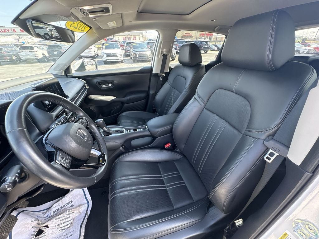 Used 2023 White Honda EX-L image 13