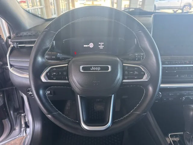Used 2022 Silver Jeep High Altitude image 11