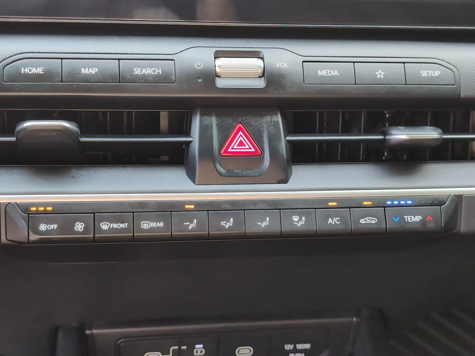 Used 2025 Aurora Black Pearl Kia LXS image 24