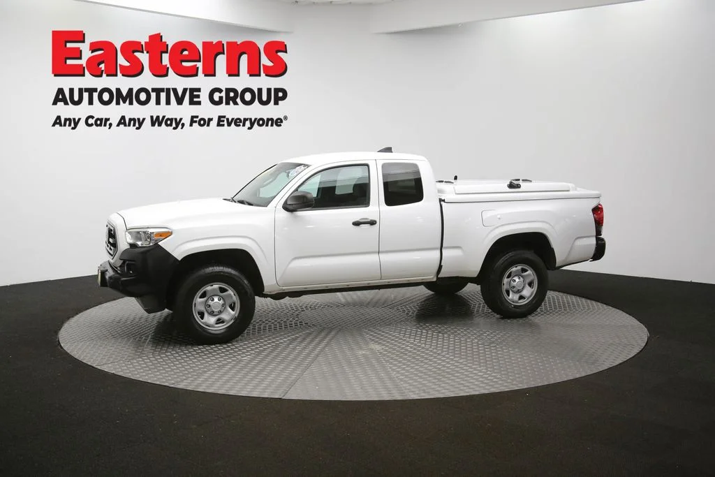 Used 2019 White Toyota SR image 56