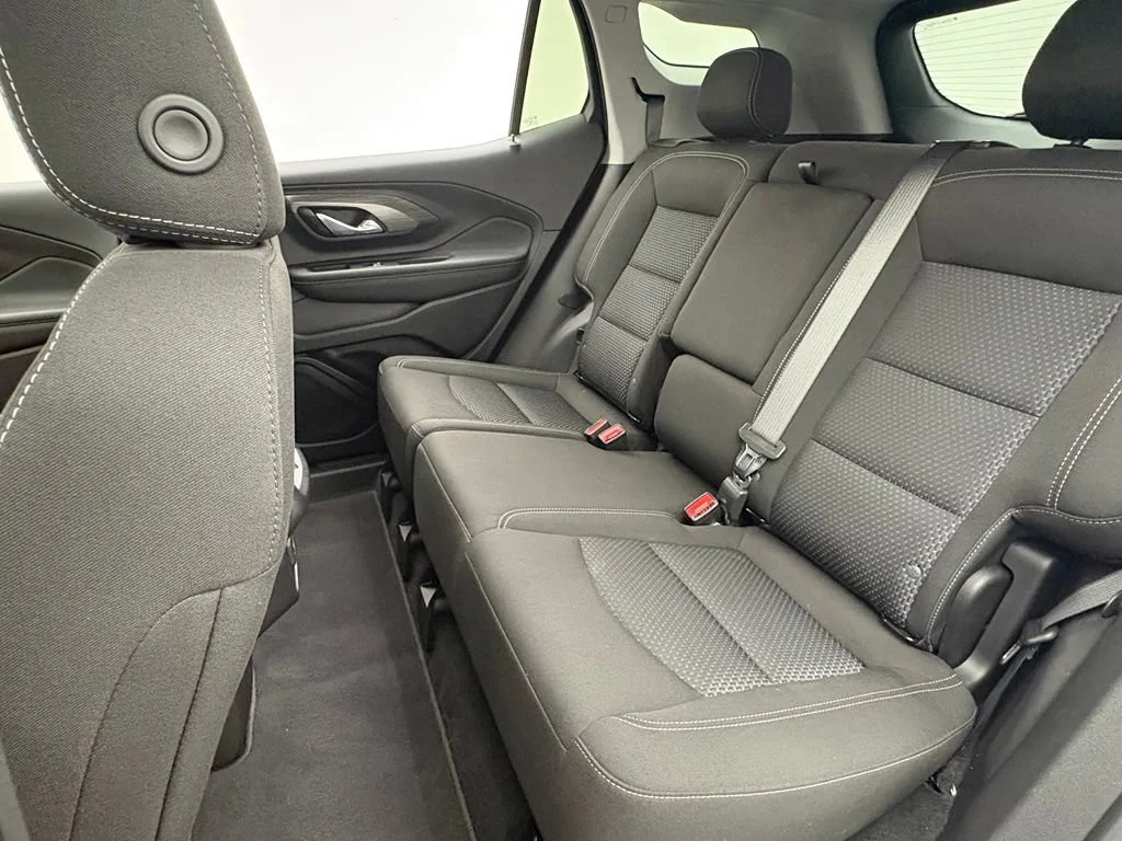 Used 2023 Summit White GMC SLE image 39