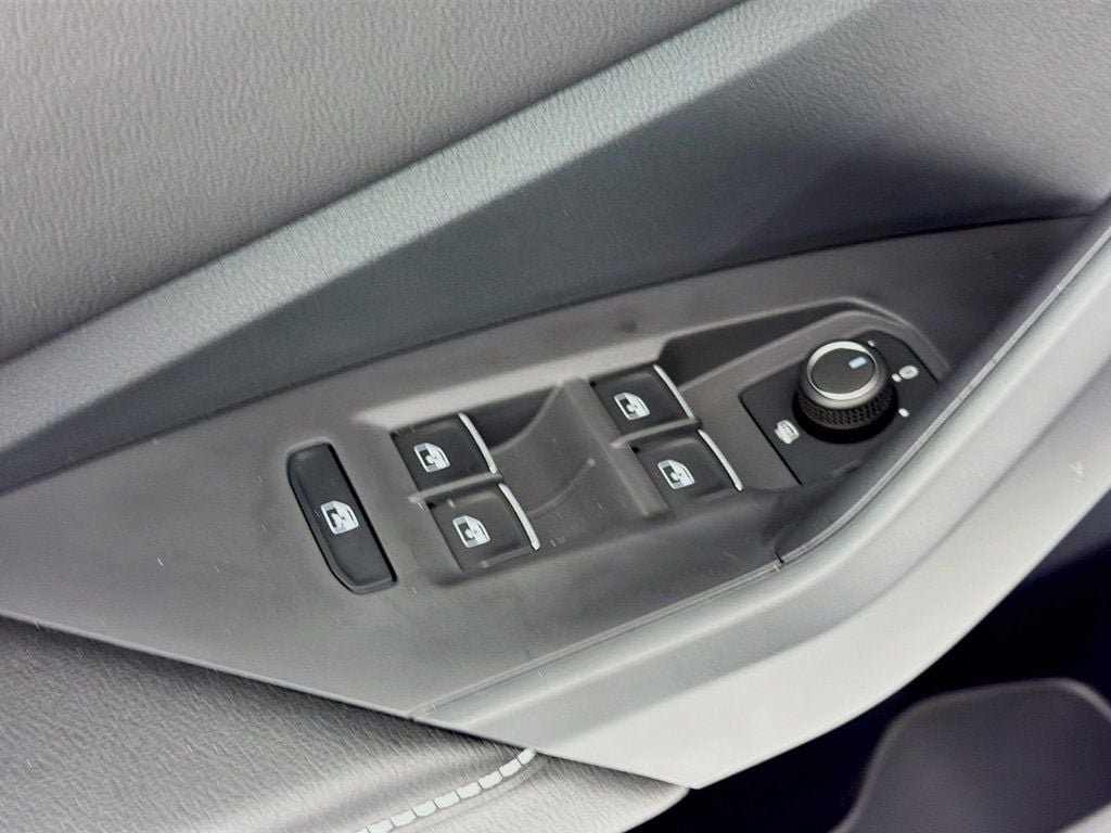2026 Volkswagen Jetta Sport - Photo 18