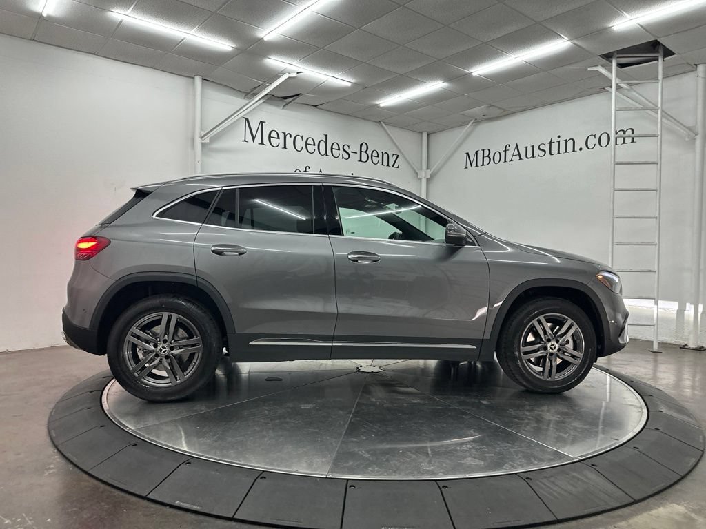 New 2026 Mountain Grey Metallic Mercedes-Benz GLA 250 image 38