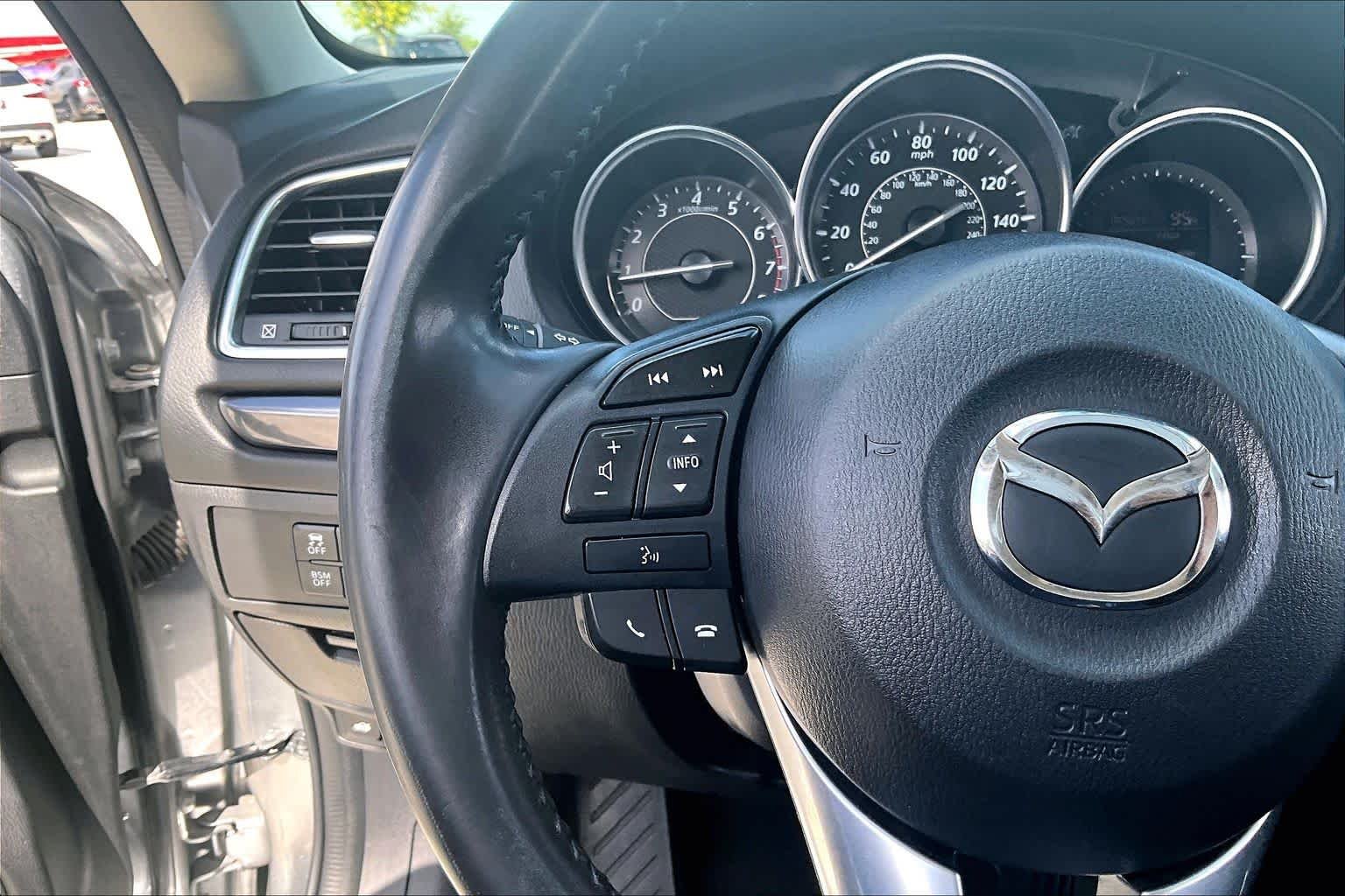 Used 2015 Liquid Silver Metallic Mazda i Touring image 20