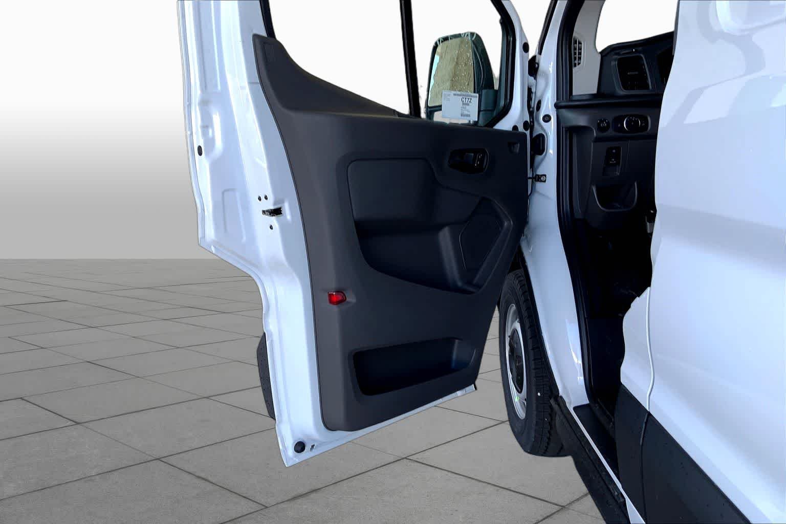 New 2026 Oxford White Ford Cargo Van image 10