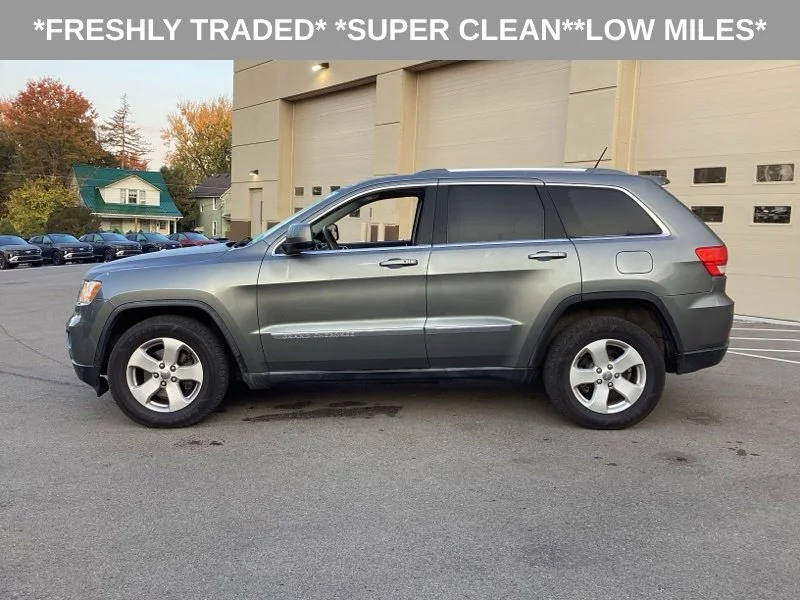 Used 2011 Gray Jeep Laredo image 4