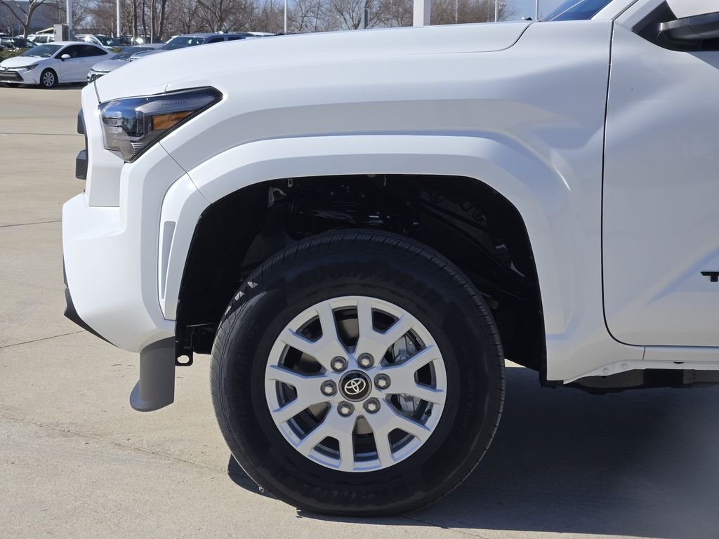 2026 Toyota Tacoma SR5 - Photo 5