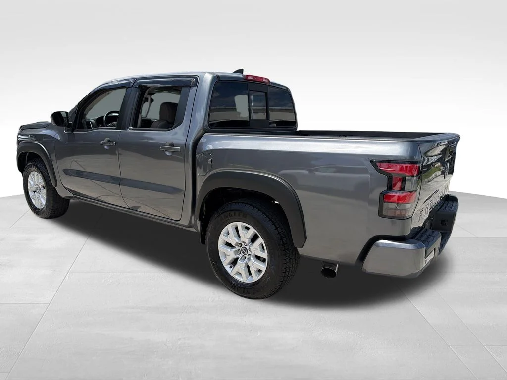 2022 Nissan Frontier SV - Photo 5