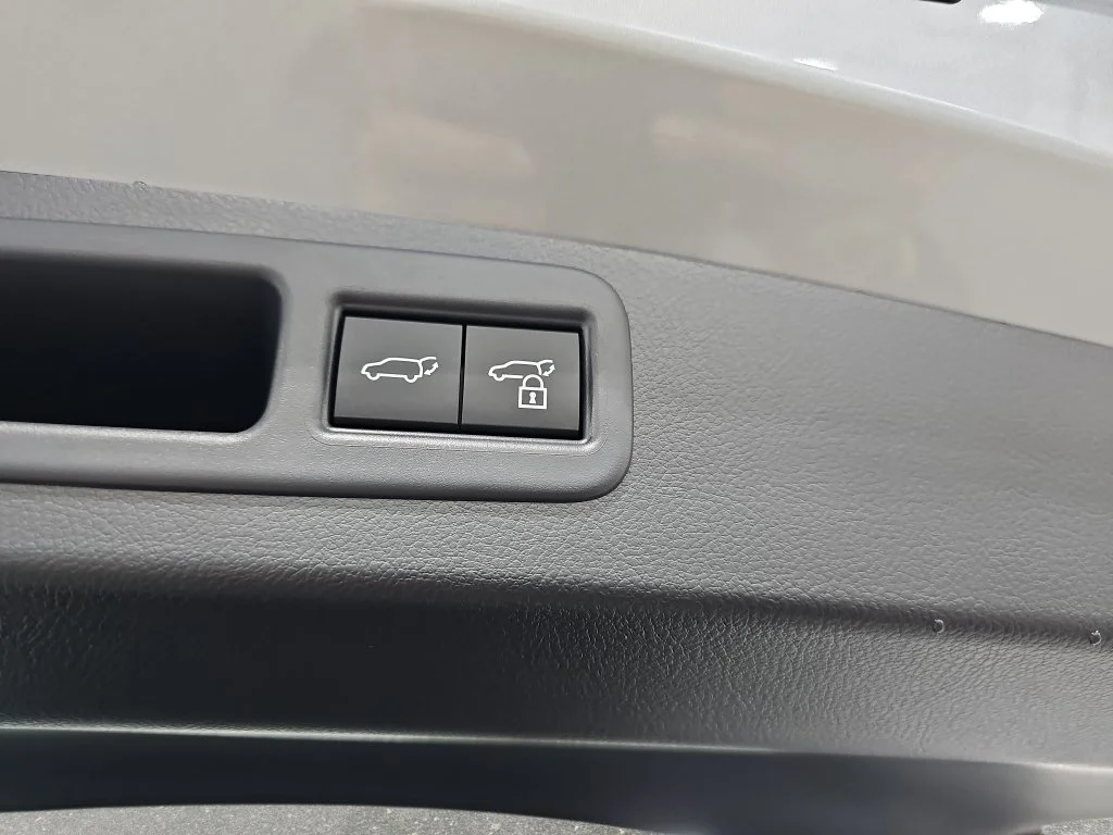 New 2026 Iridium Lexus PREMIUM PLUS image 13