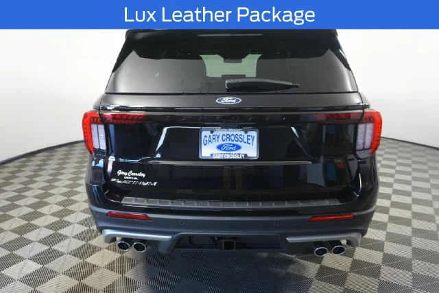 New 2027 Agate Black Metallic Ford Platinum™ image 4