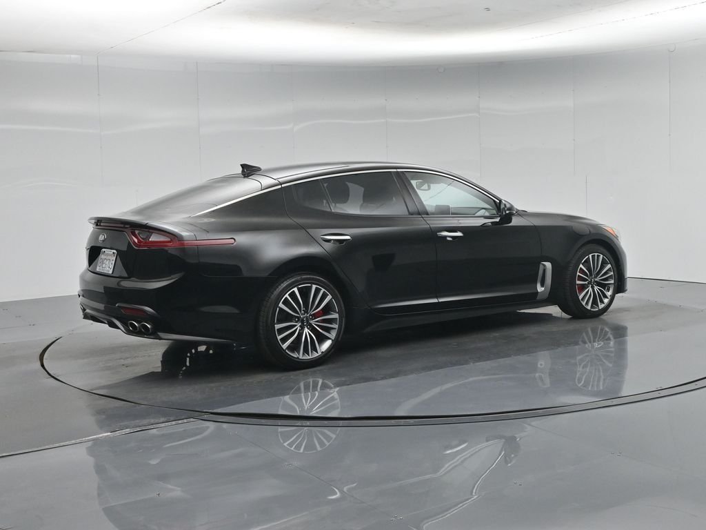 Used 2019 Black Kia Premium image 30