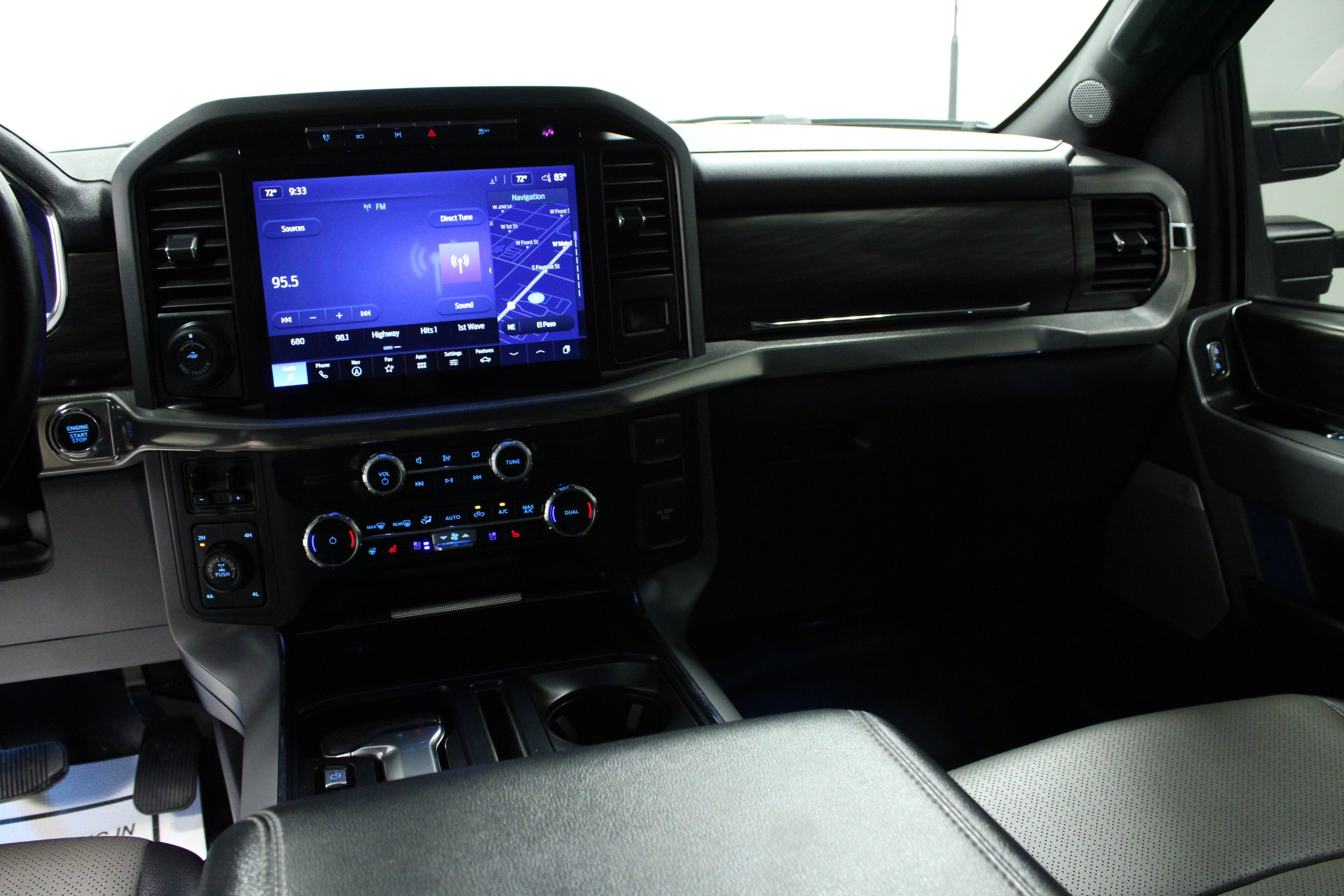 Used 2024 Antimatter Blue Metallic Ford LARIAT image 20