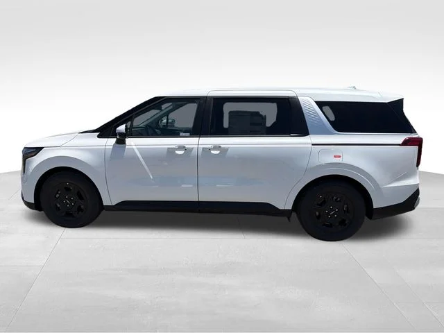 New 2026 Snow White Pearl Kia LXS image 4