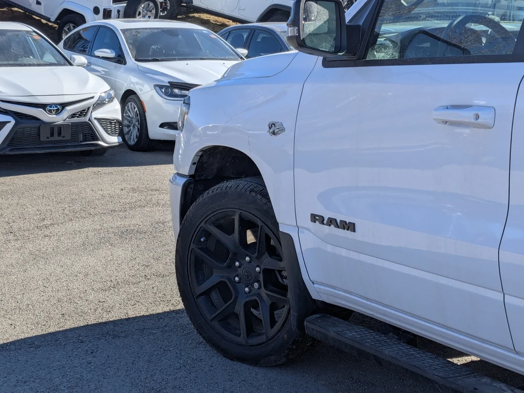 New 2026 White RAM Sport - - Night Edition - Sport Lvl 1 Grp - 5.7L HEMI V8 eTorque - Pano Sunroof & More! image 9