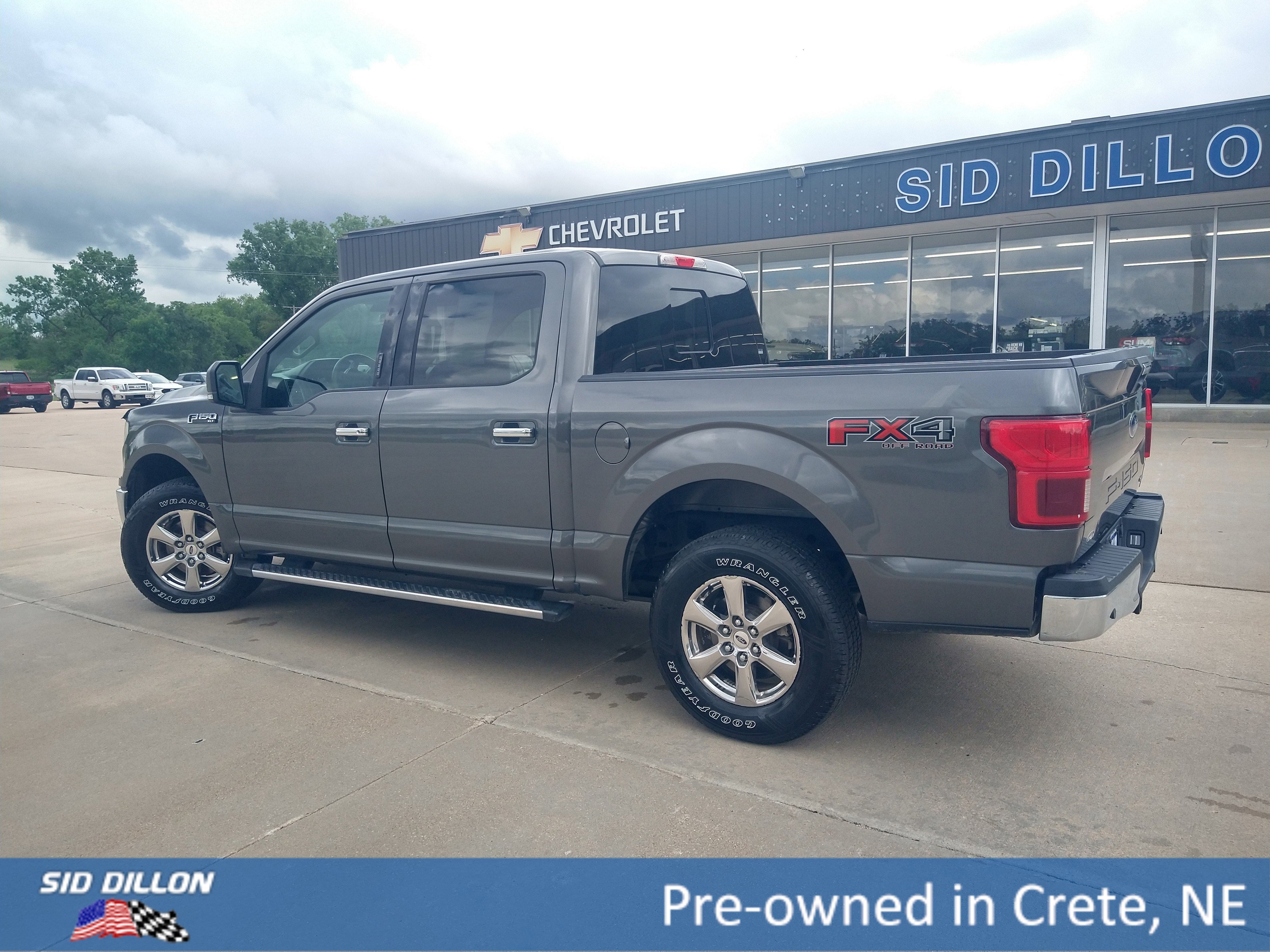 Used 2018 Shadow Black Ford XLT image 18