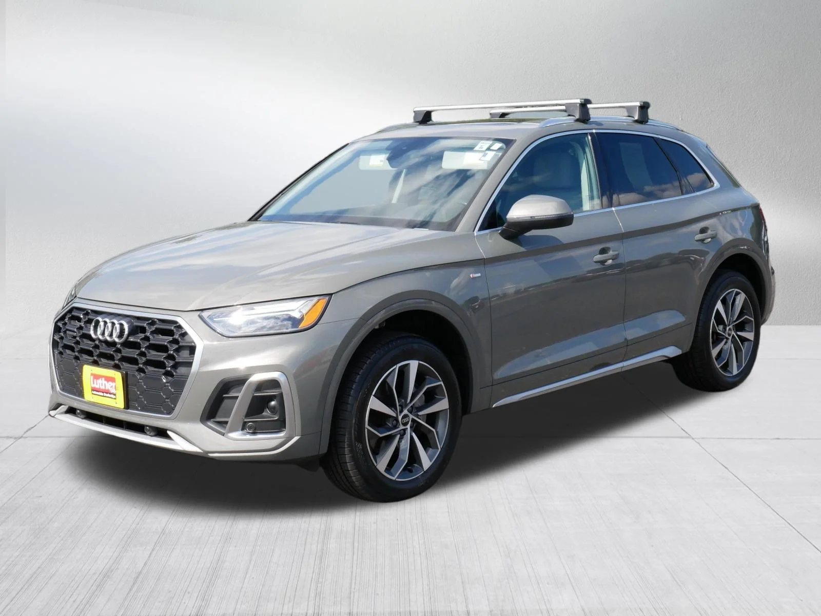 Used 2023 Gray Audi S line Premium image 3
