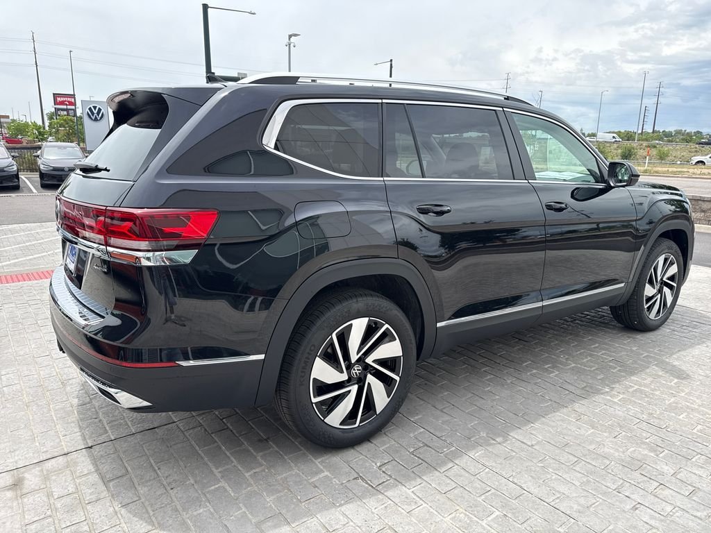 New 2026 Deep Black Pearl Volkswagen 2.0T SEL image 5