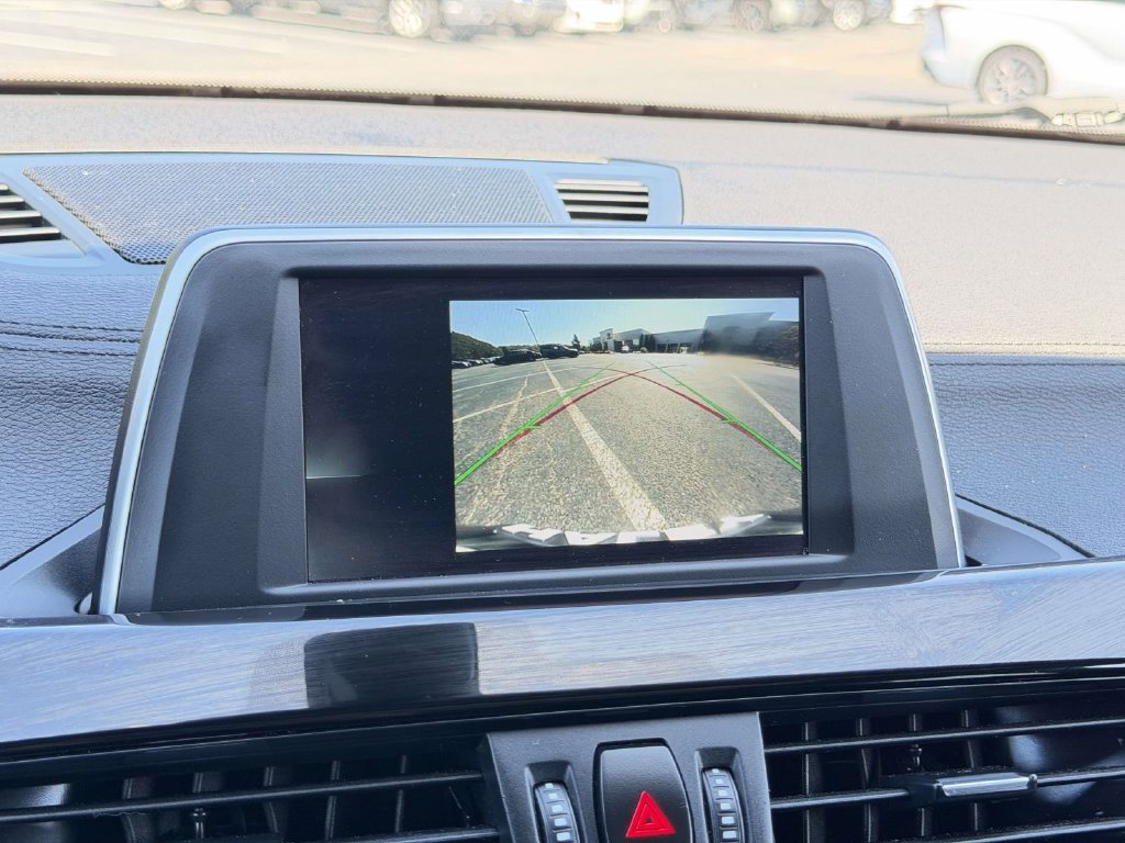 Used 2018 Blue BMW xDrive28i image 4