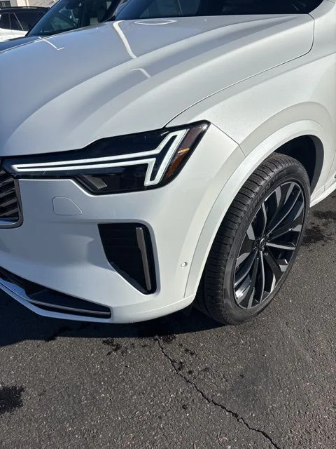 2026 Volvo XC90 Plus - Photo 11