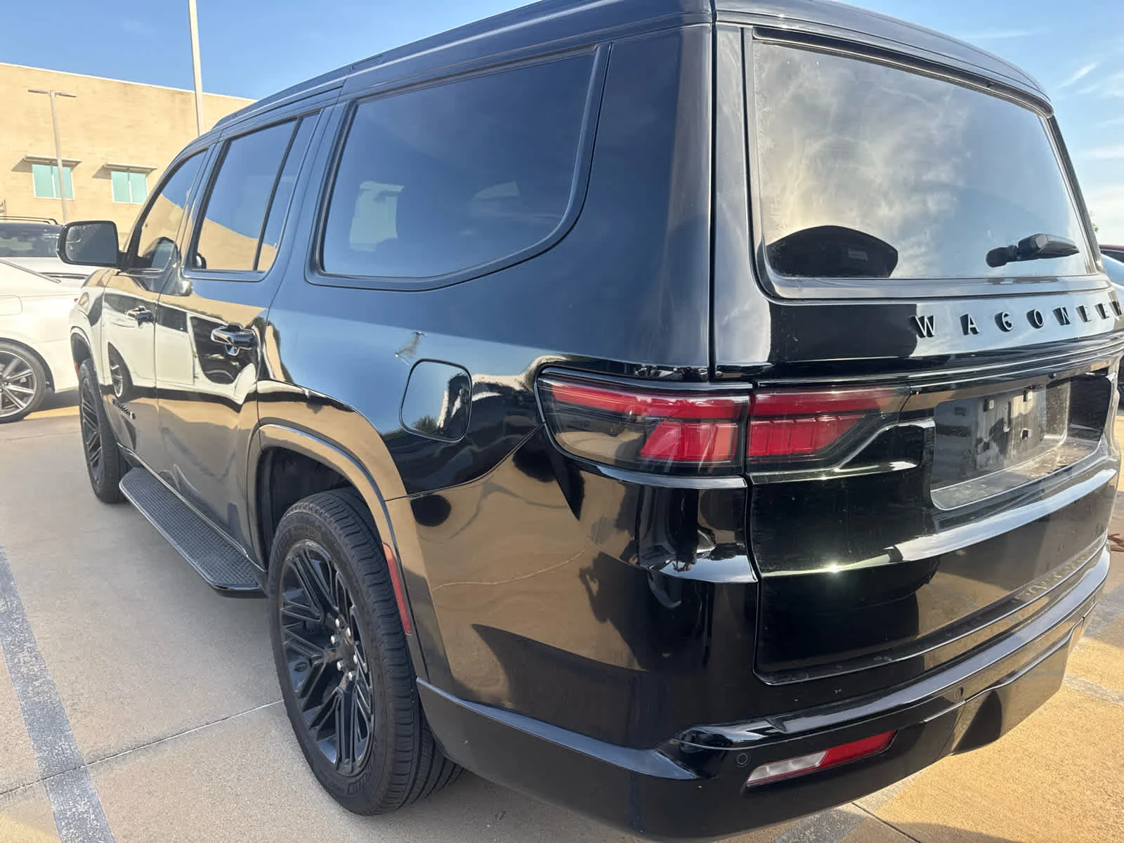 Used 2024 Diamond Black Crystal Pearlcoat Jeep Series II Carbide image 4