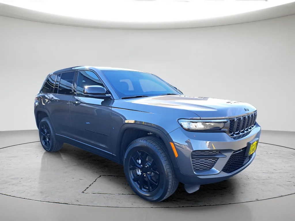 New 2025 Baltic Gray Metallic Clear-Coat Exterior Paint Jeep Altitude X image 1