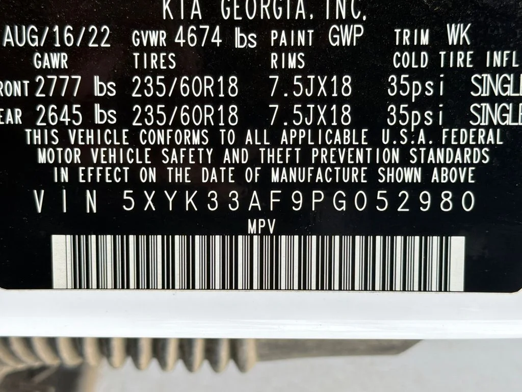 Used 2023 White Kia EX image 32