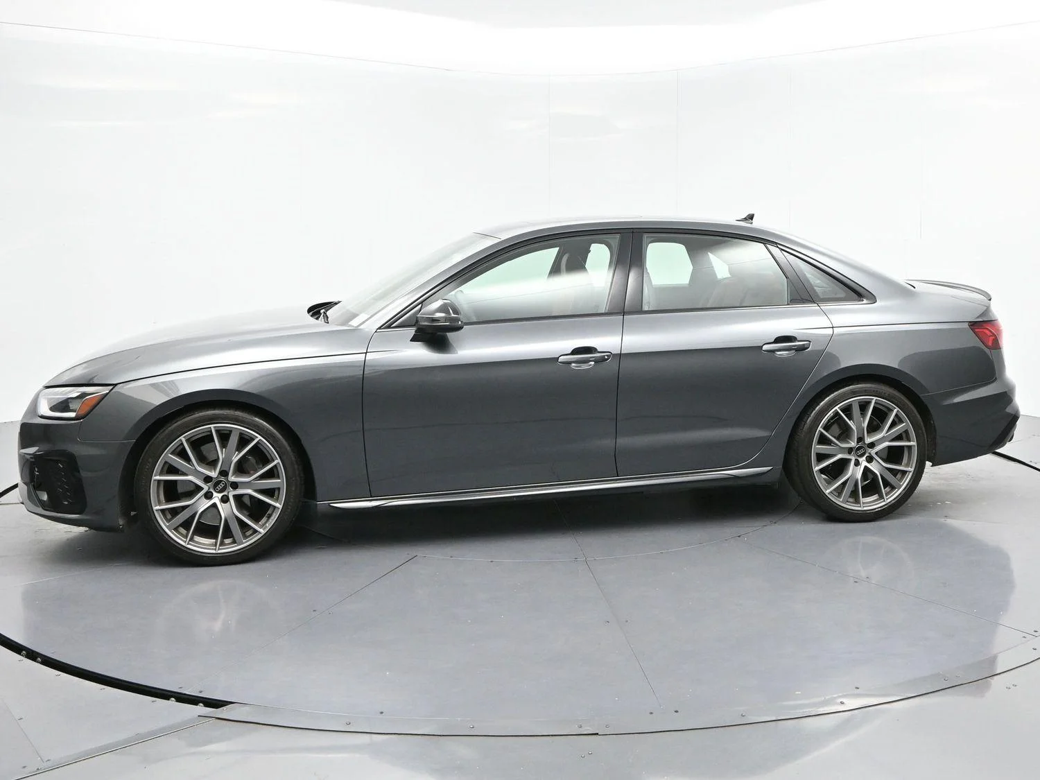 Used 2024 Daytona Gray Pearl Effect Audi Premium Plus image 4