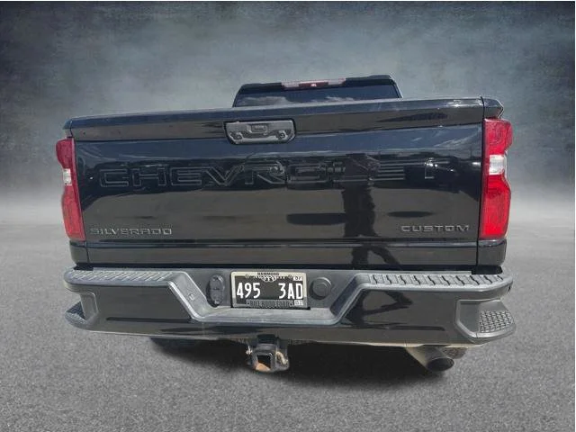Used 2020 Black Chevrolet Custom image 5