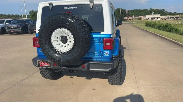 New 2026 Hydro Blue Pearl-Coat Exterior Paint Jeep Sahara image 9