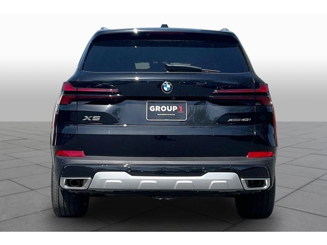 New 2026 Black Sapphire Metallic BMW xDrive40i image 4