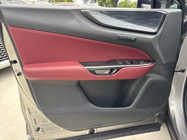 2025 Lexus NX 250 - Photo 13