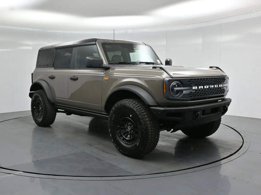 New 2026 Marsh Gray Ford Badlands image 54