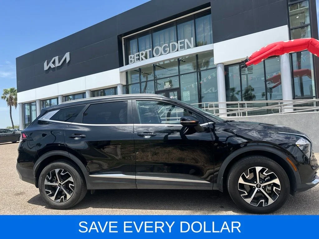 Used 2023 Black Kia EX image 4
