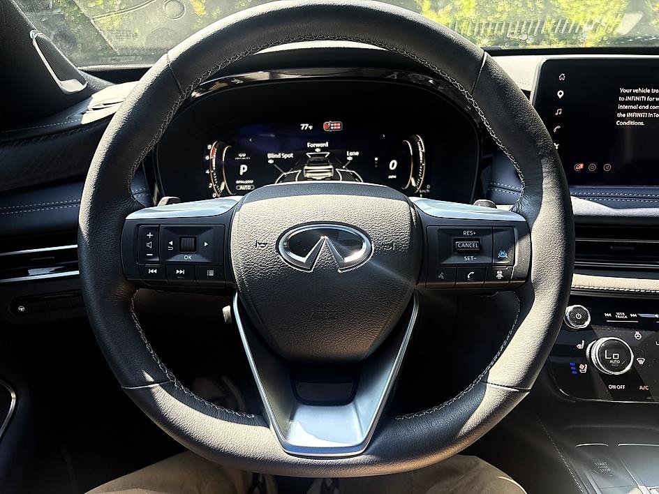 Certified Used 2026 Radiant White/Black Obsidian INFINITI SPORT image 10