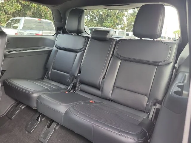 New 2027 Gray Metallic Ford Platinum image 16