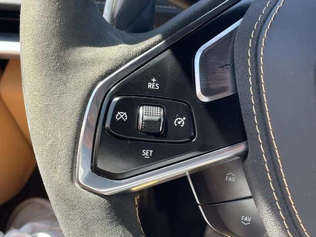 Used 2022 Red Chevrolet Stingray image 21