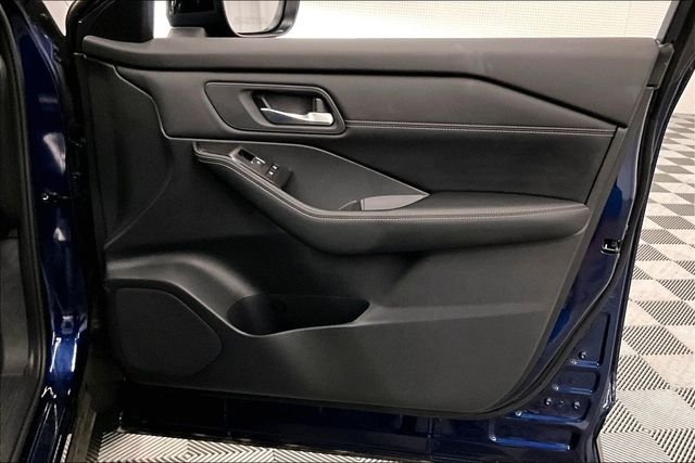 2025 Nissan Rogue SL - Photo 22