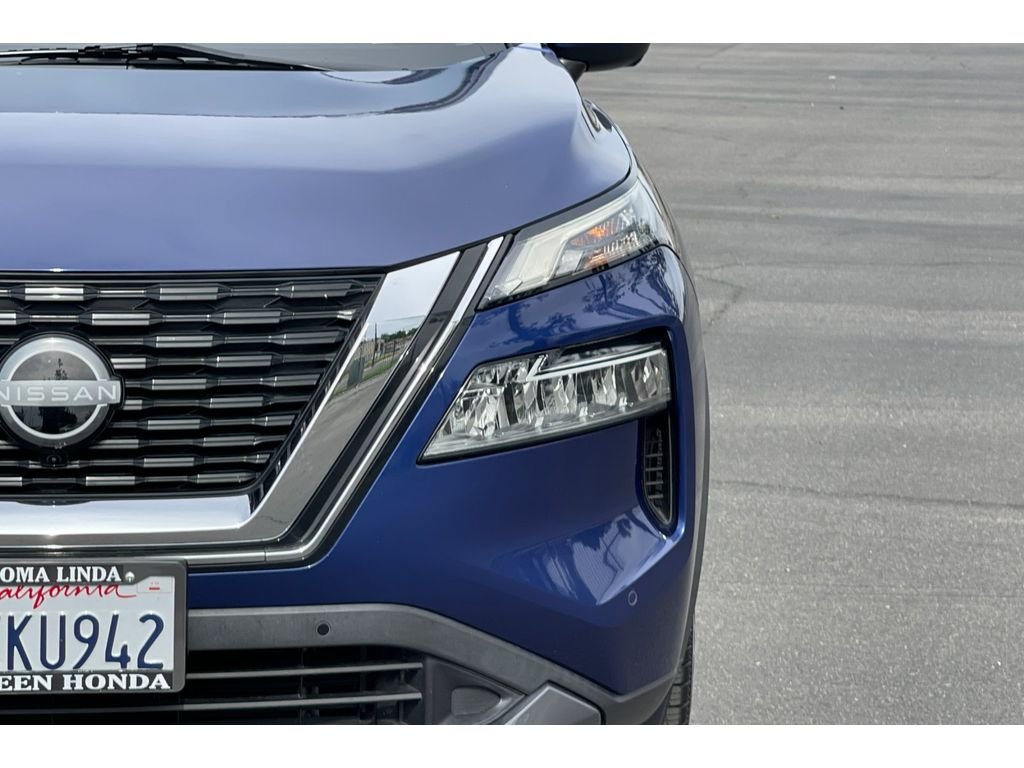 Used 2023 Caspian Blue Metallic Nissan SL image 52