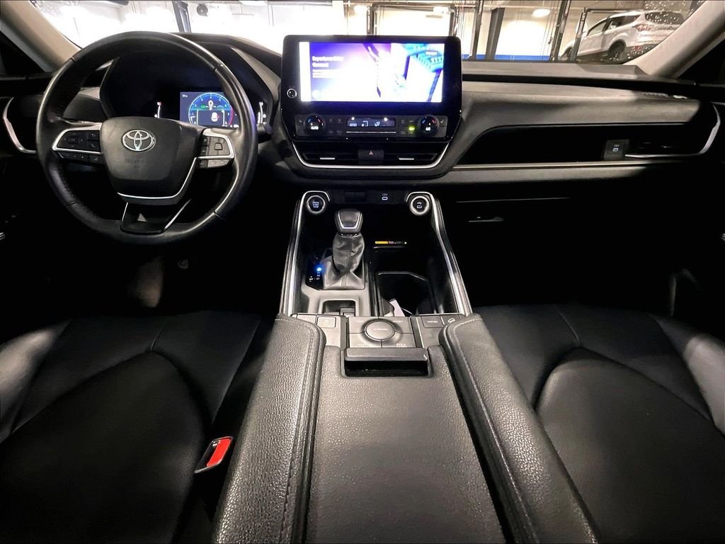 Used 2024 Black Toyota XLE image 22