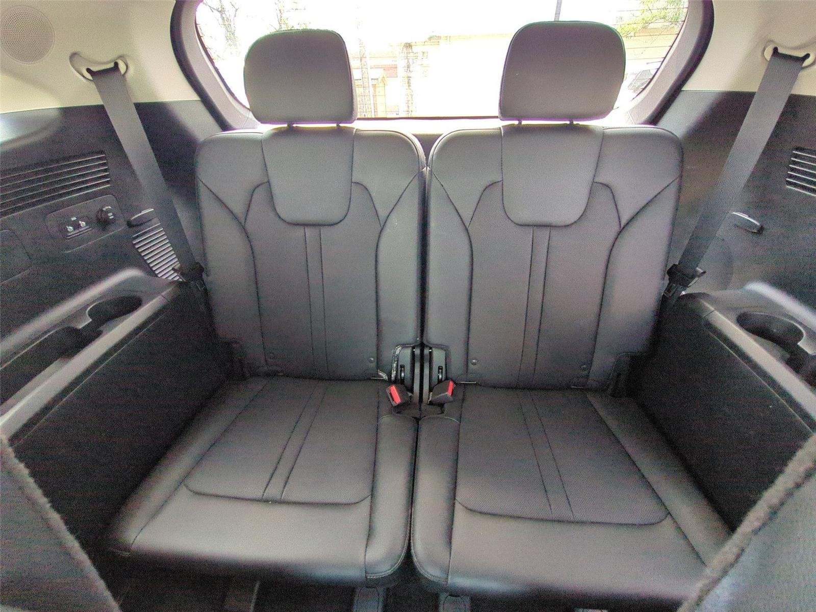 Used 2023 Wolf Gray Kia SX Prestige image 36