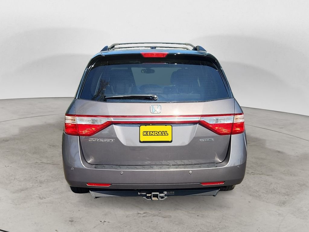 Used 2013  Honda Touring image 6