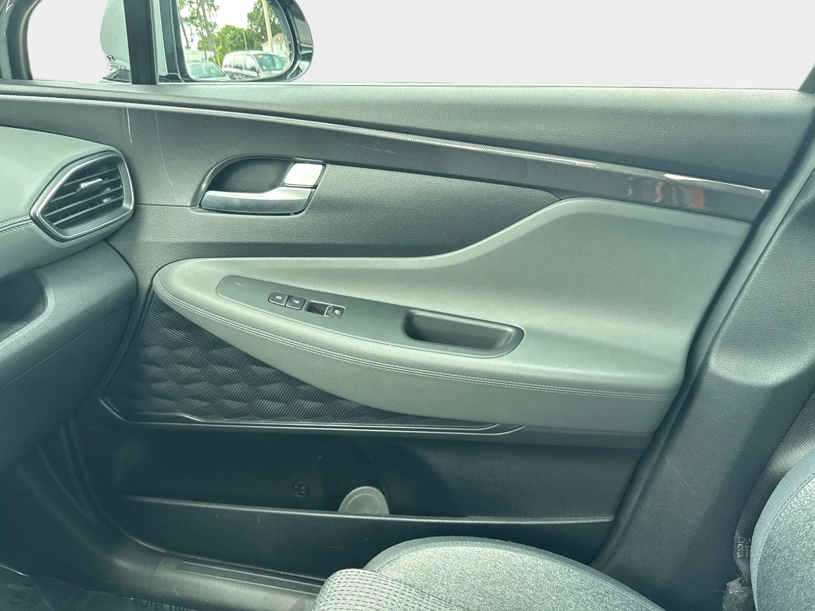 Used 2023 Shimmering Silver Hyundai SEL image 20